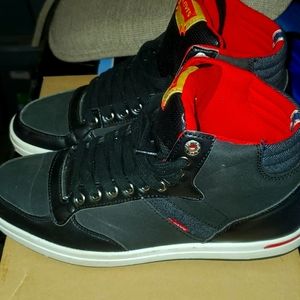 Levi's navy Sneakers Size 8.5